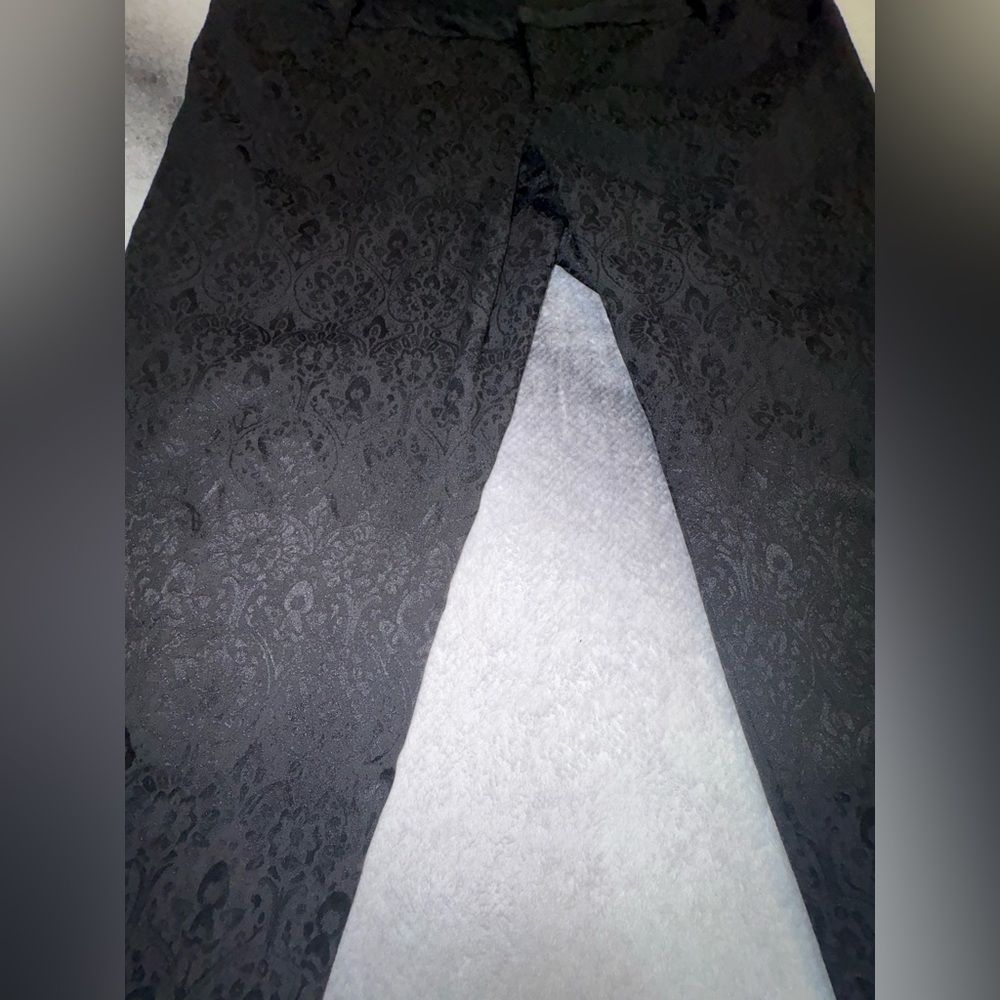 Old Navy Black Jacquard Pixie Cropped Classic Plu… - image 6